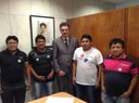 Deputado recebe vereador e lideranças indígenas de Feliz Natal Deputado recebe vereador e lideranças indígenas de Feliz Natal