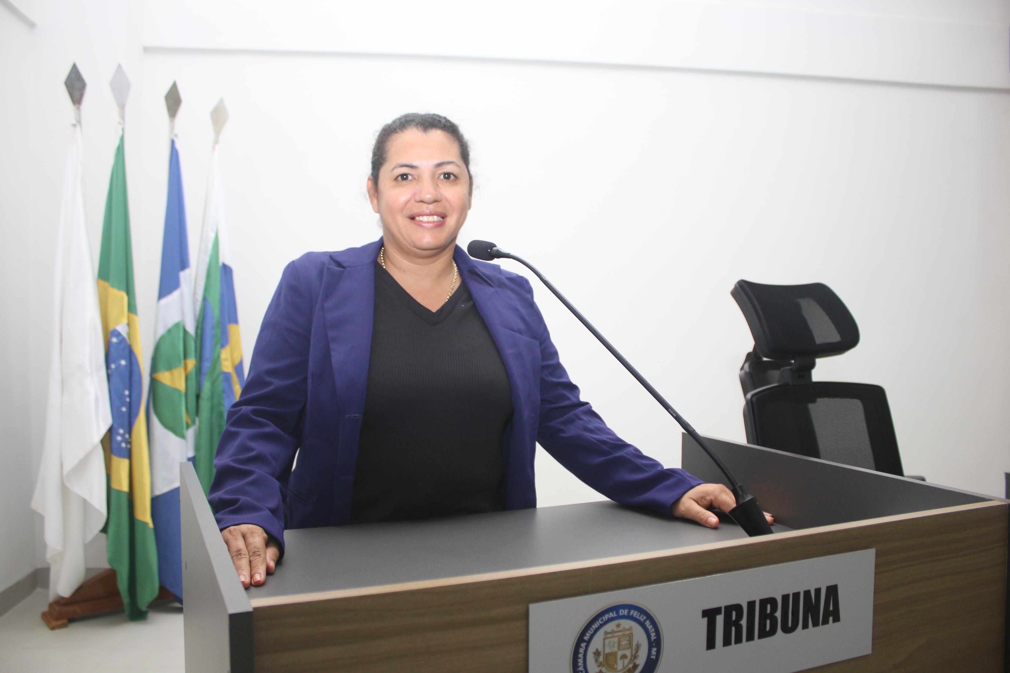 Vereadora propõe ações sociais voltadas à comunidade católica de Feliz Natal
